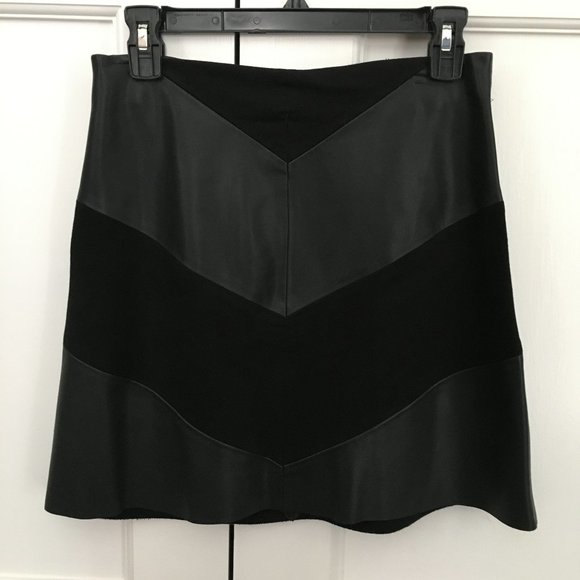 Zara Faux Leather & Suede Skirt Size XS (2) - Picture 2 of 6